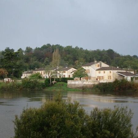 Vila Gironde Style House Bordering The River Sainte-Terre Exteriér fotografie